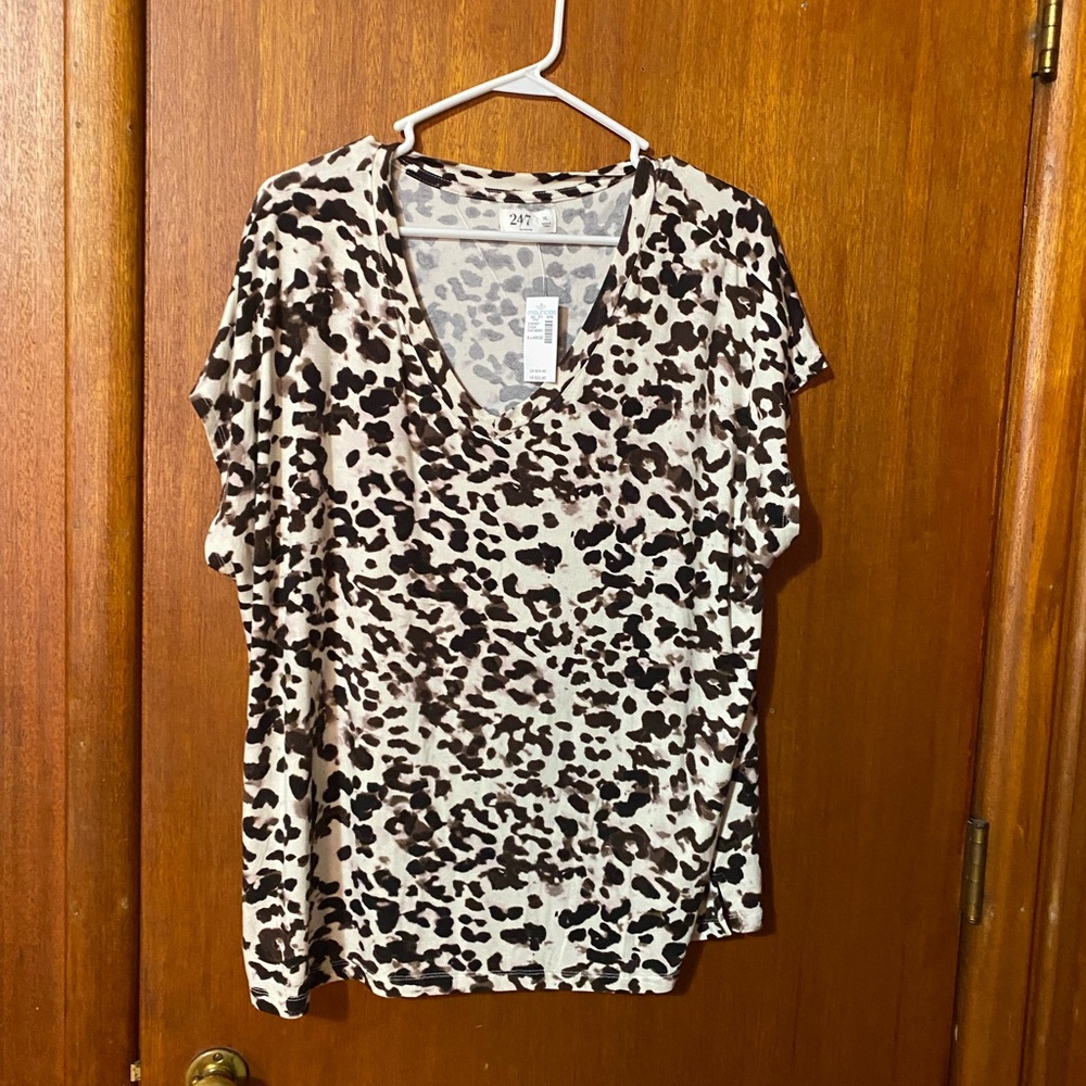 Chic Animal Print V-Neck Blouse